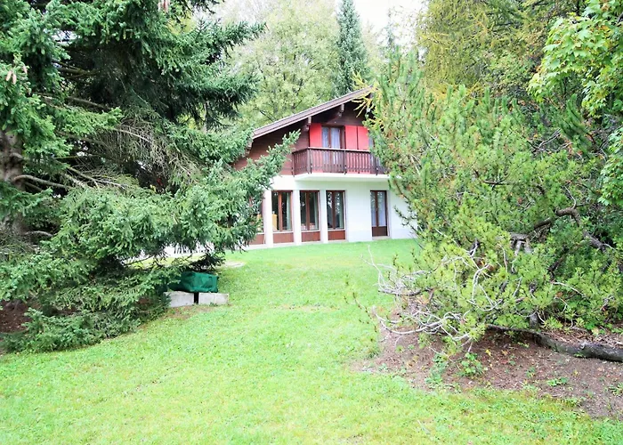 Bright With Terrace Chalet