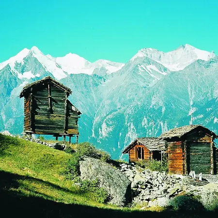 Alpesi faház Bright With Terrace *